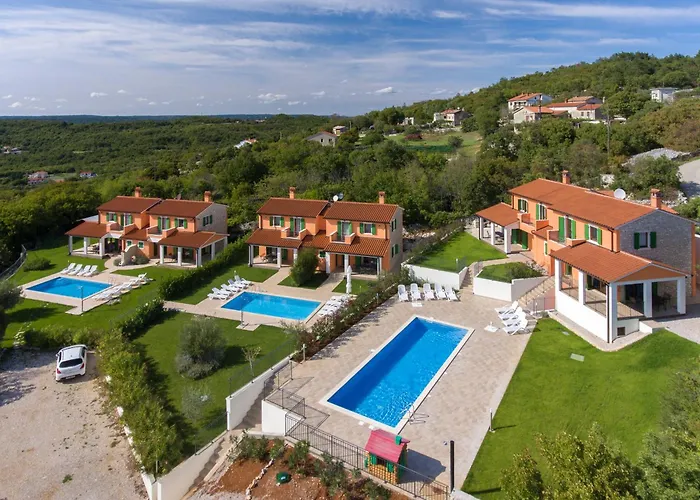 Appartamento Spacious With View, Ripenda Kras, Shared Pool C *