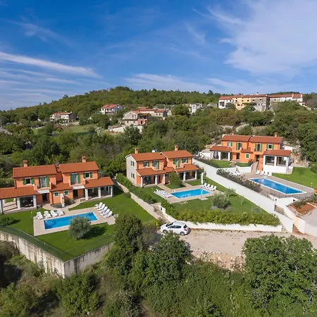 דירה Spacious With View, Ripenda Kras, Shared Pool C