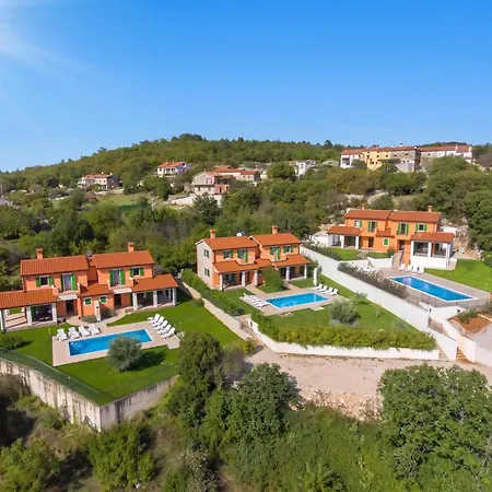 Spacious With View, Ripenda Kras, Shared Pool C Διαμέρισμα *